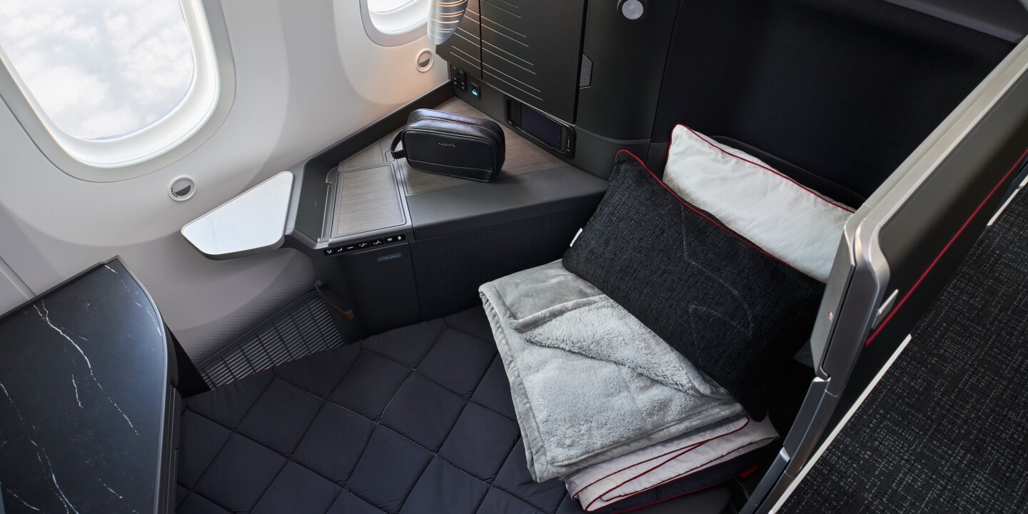 American Airlines Debuts New Flagship Business Suites American Airlines Debuts New Flagship Business Suites