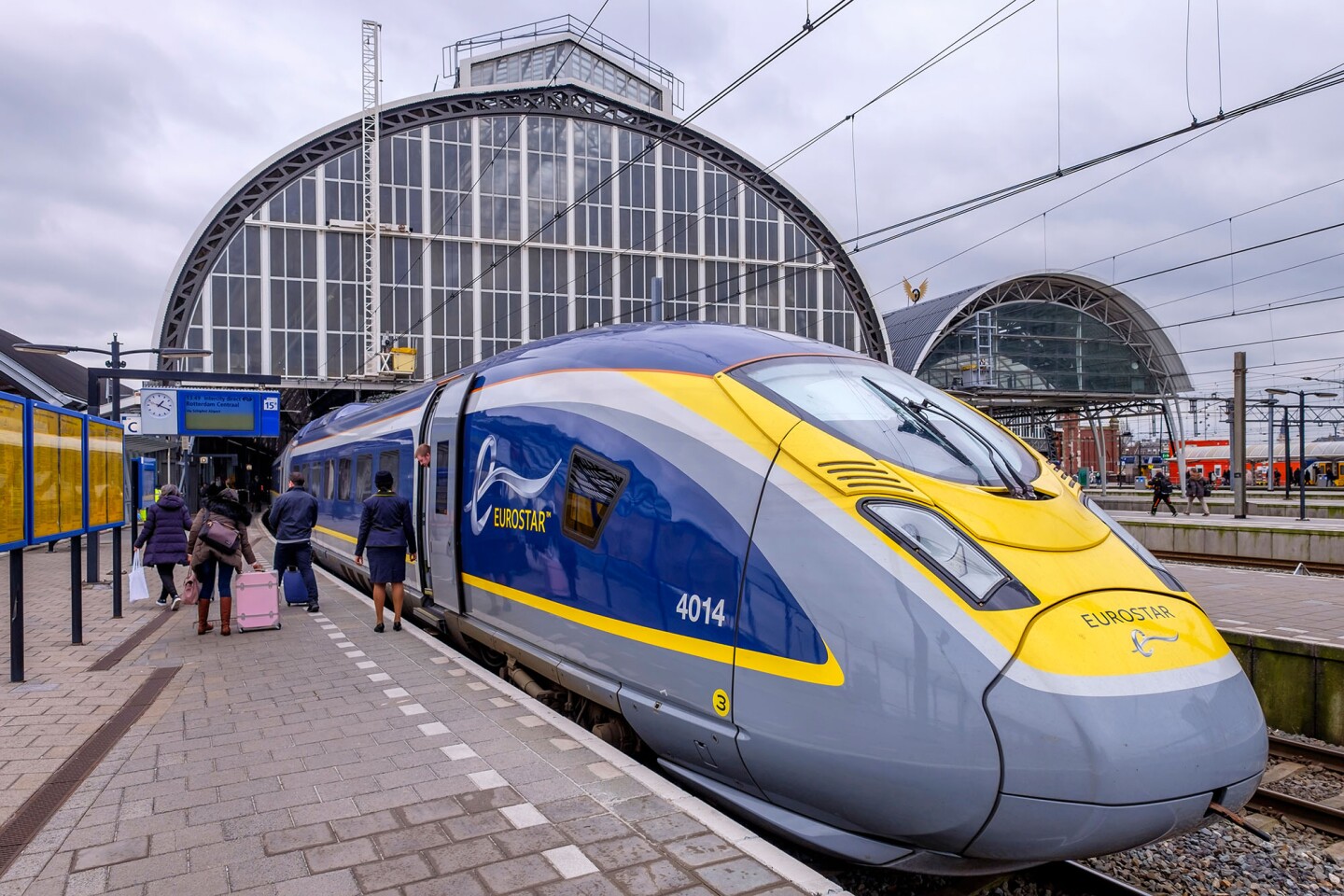 Save money on the newly opened London to Amsterdam route on the Eurostar train.