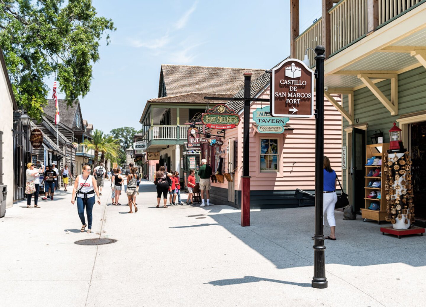 Come hungry to San Marco. It's home to a variety of restaurants serving cuisine from Mexico, the Mediterranean, and more.