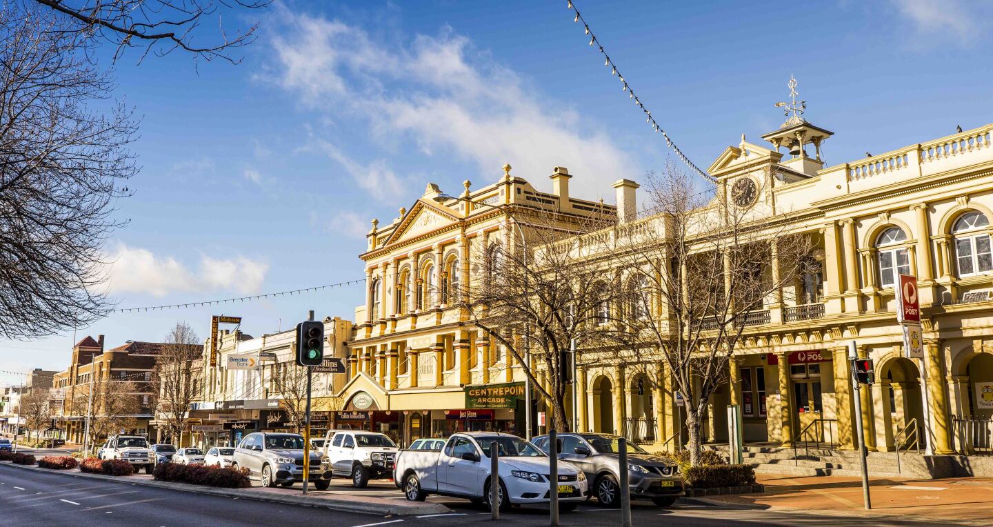 Street view of the Orange Post Office in the State's Central NSW region