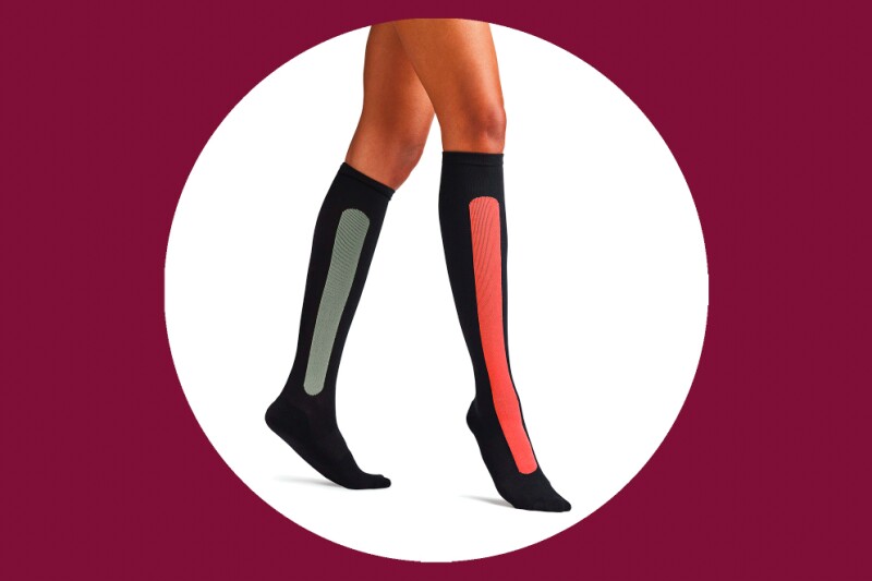 Ostrichpillow bamboo compression socks in red/green