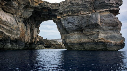 Famous Malta Arch Collapses Into the Sea
