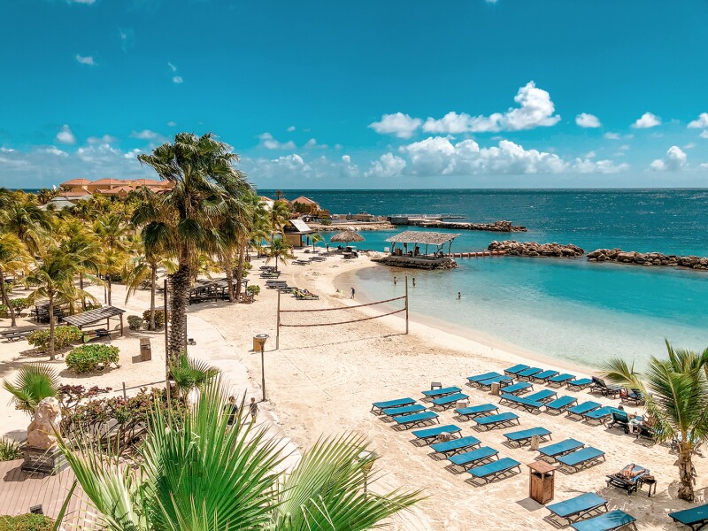 Located on a beautiful stretch of sand, LionsDive is committed to sustainable tourism.