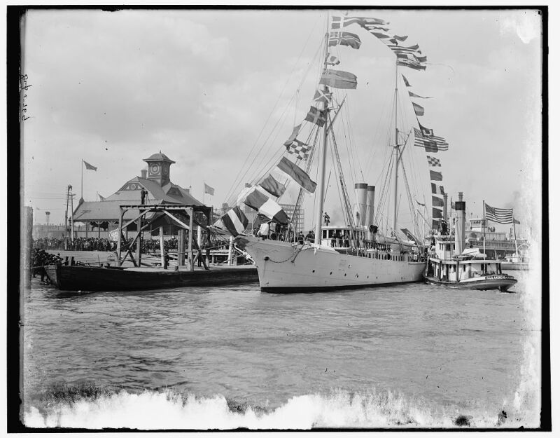 New Orleans docks, 1900