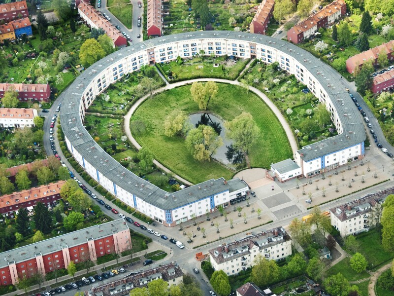 Berlin’s Hufeisensiedlung housing complex is considered an extremely important example of Bauhaus-era urban planning.