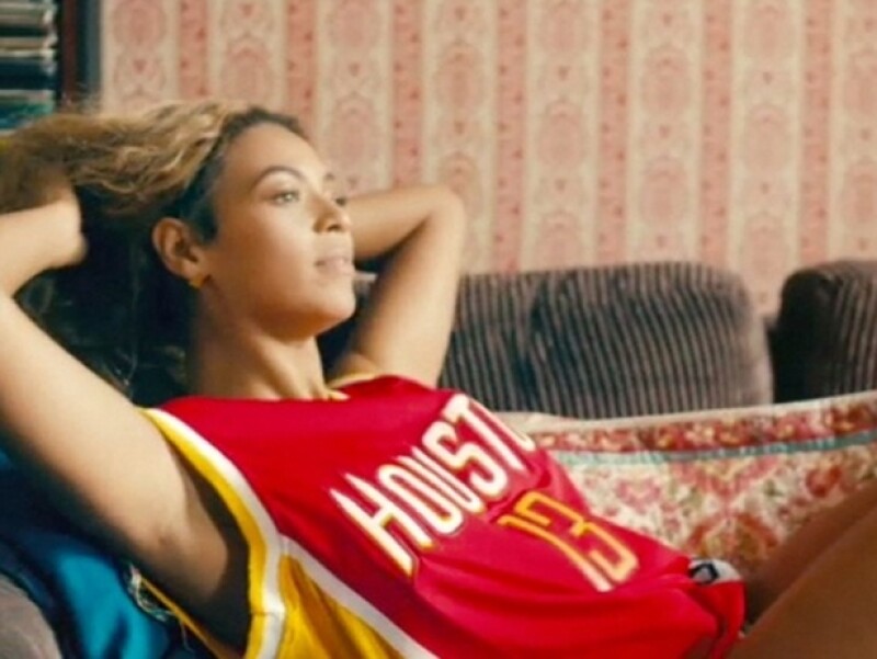 Beyonce in a Houston jersey