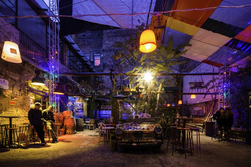 Szimpla Kert was the first ruin bar in Budapest and started the trend of opening bars and pubs in abandoned buildings.