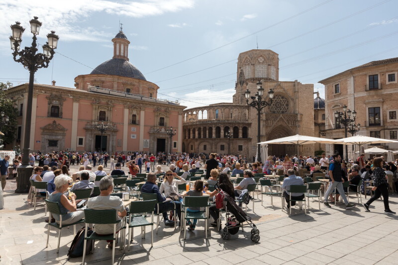 Valencia's Plaza de la Virgen