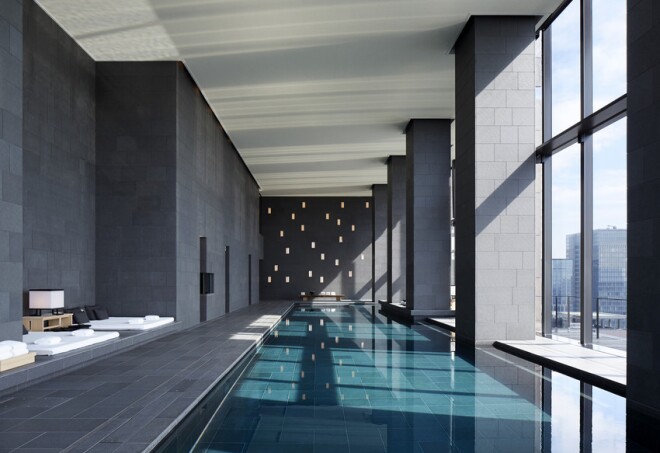 Aman_Tokyo_-_Swimming_Pool-scr.jpg