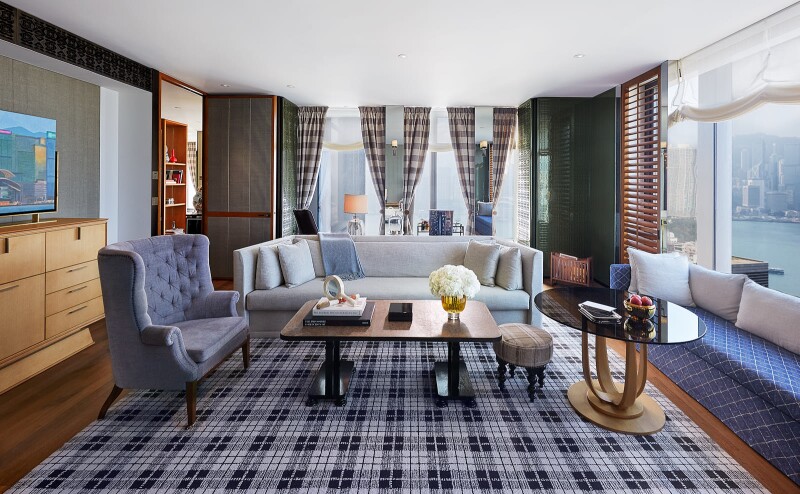 Each floor has a Grand Harbour Corner Suite with 1,323 square feet and panoramic water views.