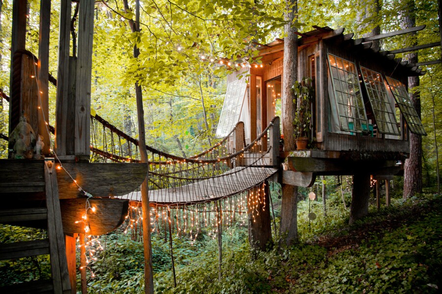 Everything You Need to Know About Airbnb’s New High-End Services