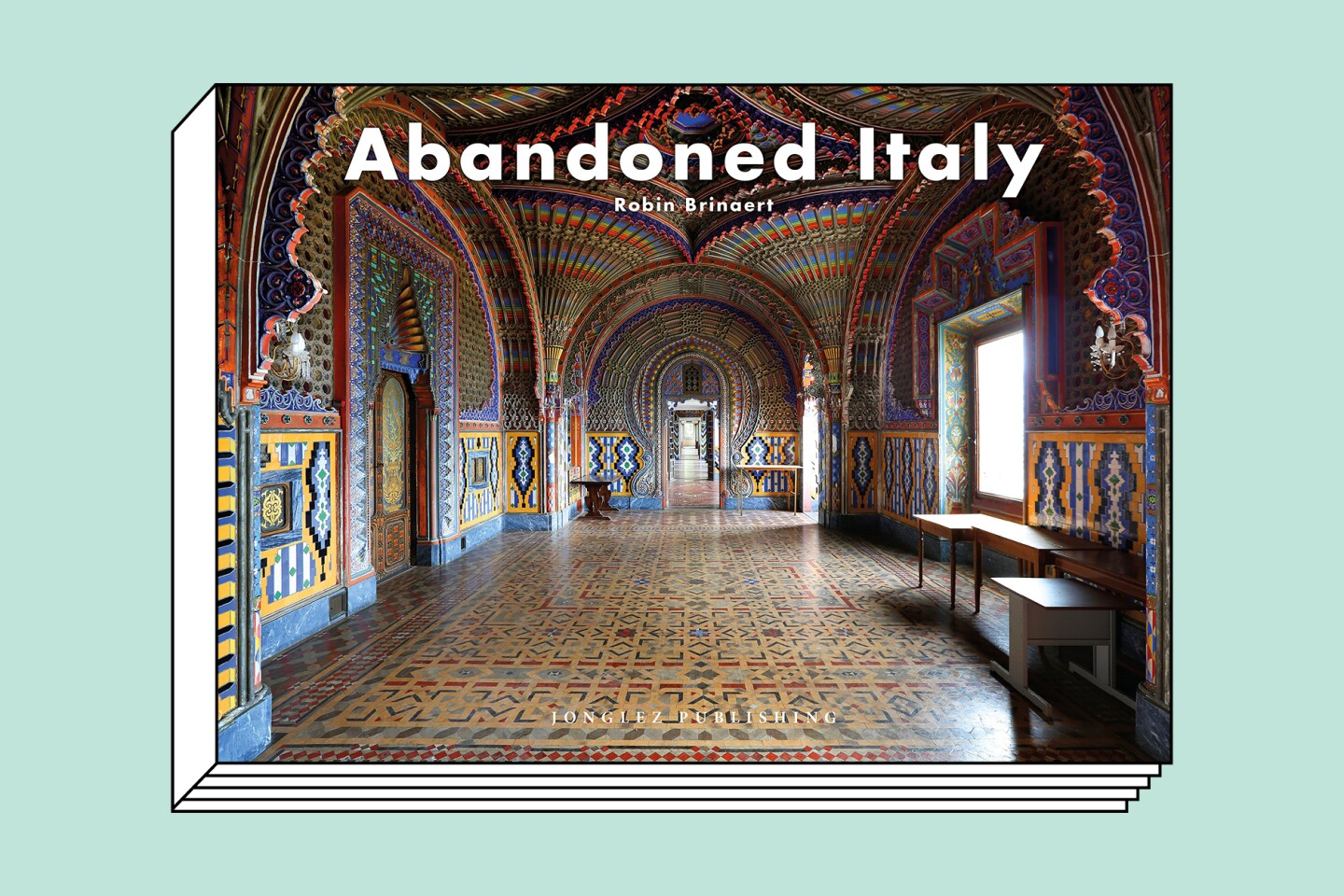 Front cover of "Abandoned Italy"