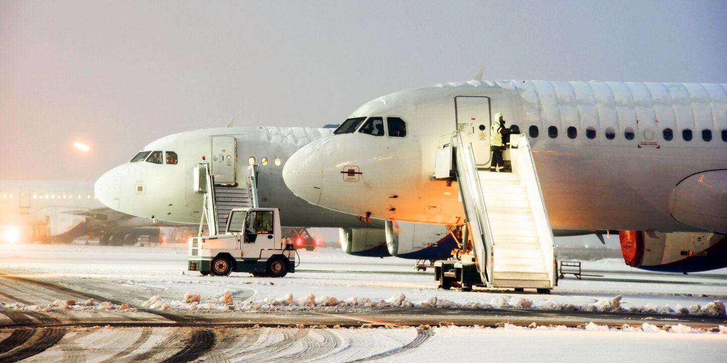 Dott Rotten New DOT Rule: 10 Flight Delays No Longer Blamed on Airlines - AFAR