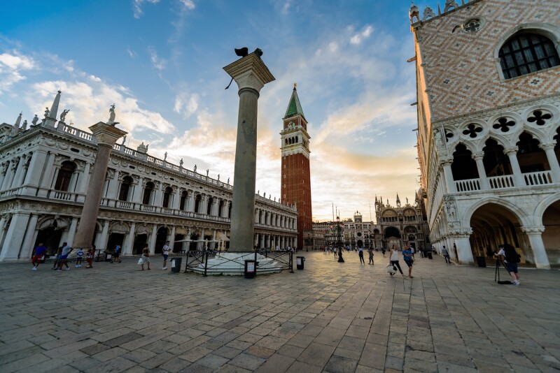 With larger cruise ships banned and fewer tourists due to the pandemic, for the time being you can visit Venice with fewer crowds.