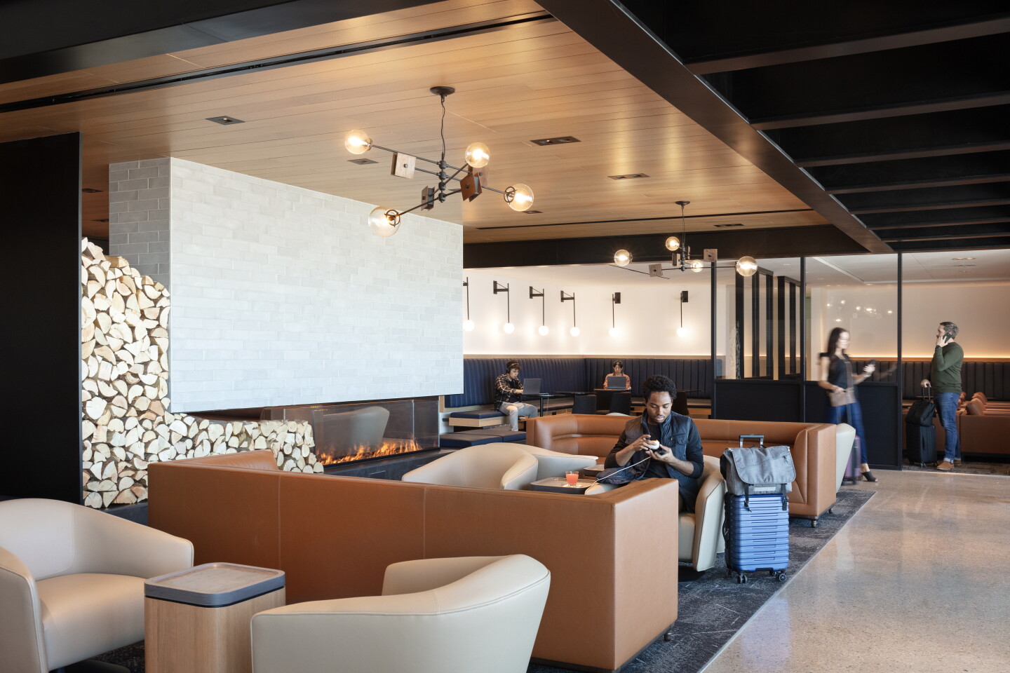 United Opens its Largest Club Lounge Ever in Denver Airport - AFAR