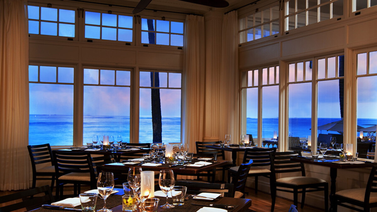beach house at the moana dress code Waikiki Beach Bar Hawaii