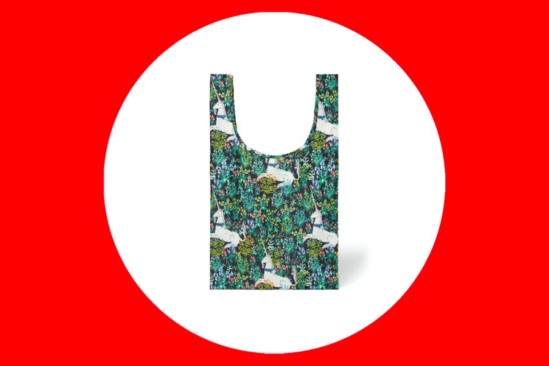 Baggu also designed a padded laptop sleeve in this same pattern.