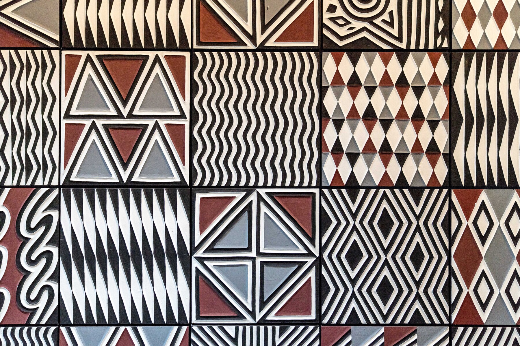 How Traditional Imigongo Cow Dung Art From Rwanda Is Made - AFAR