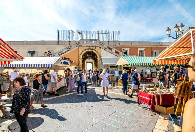 Shoppers at the Cours Saleya outdoor market in Vieux Nice