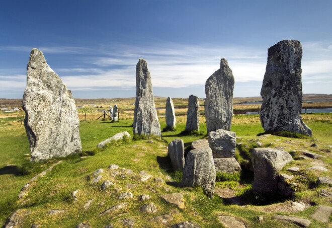 Best UK Travel Blogs | Travel Blogs To Read | 12 | Historical Sites in Scotland | Explore & Marvel: Scotland's Timeless Heritage | Decision |