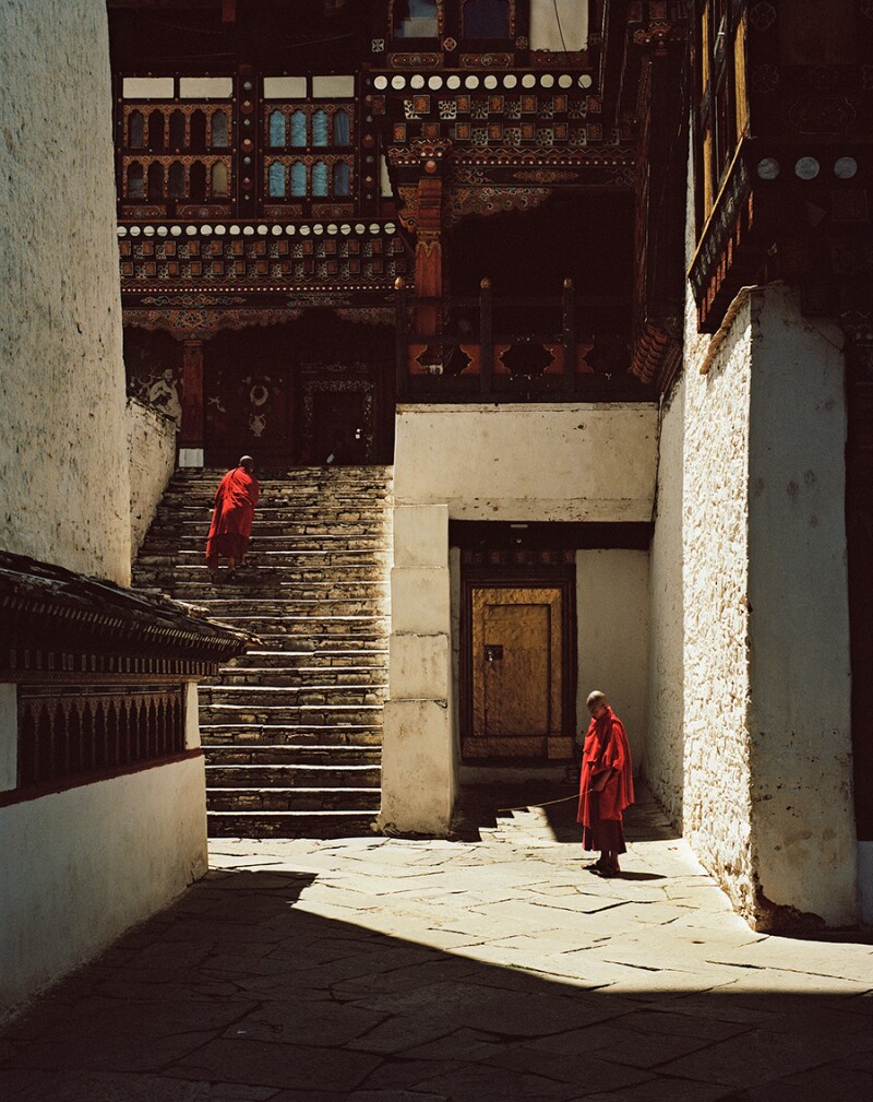 Rinpung Dzong is a large monastery located in the Paro District of Bhutan. The name translates as "the fortress on the heap of jewel."