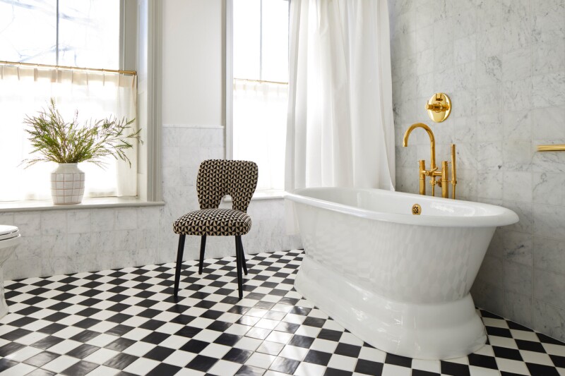 A bathroom in the Pearl Street building at Hotel Kinsley