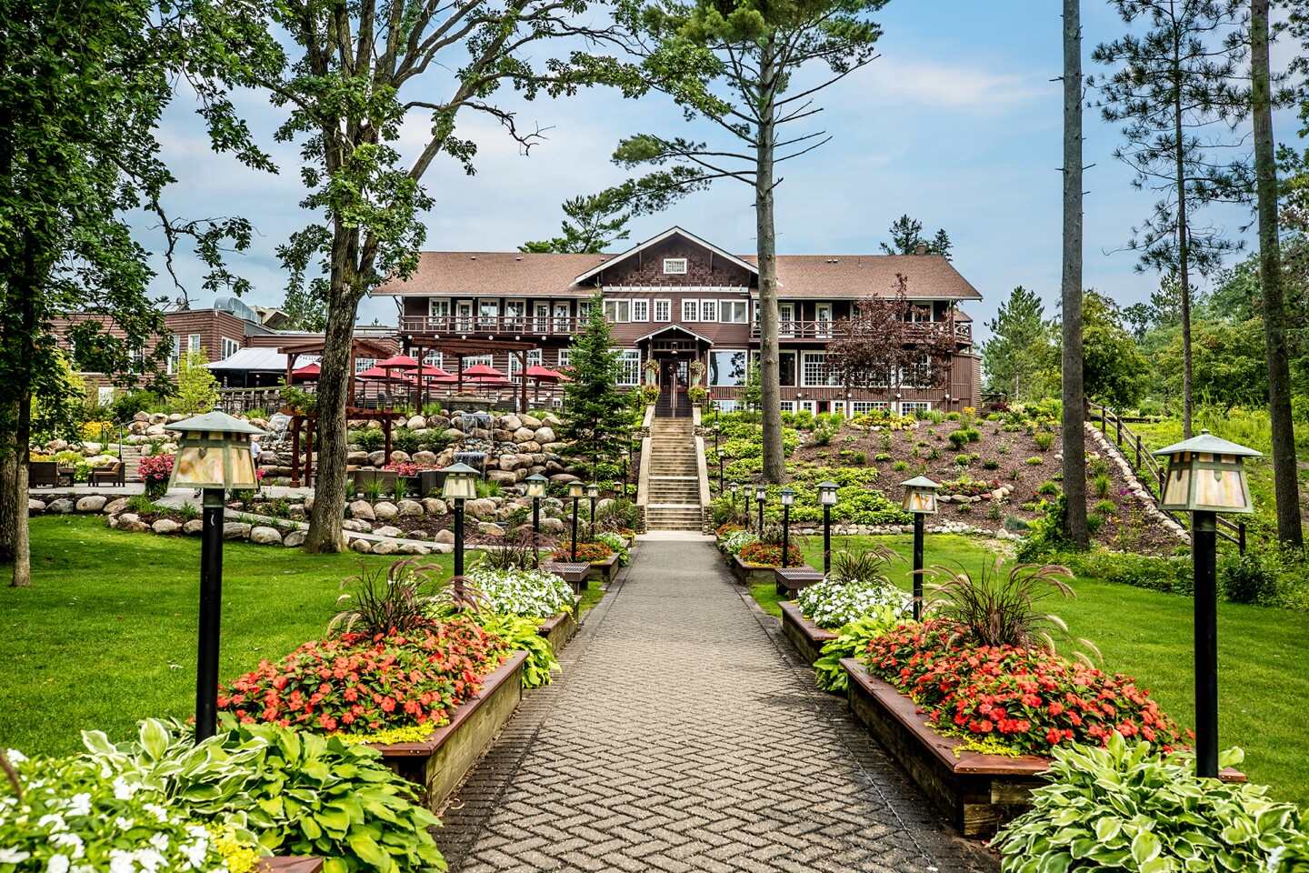 Grand View Lodge features more than 65 year-round activities to entertain the whole family.