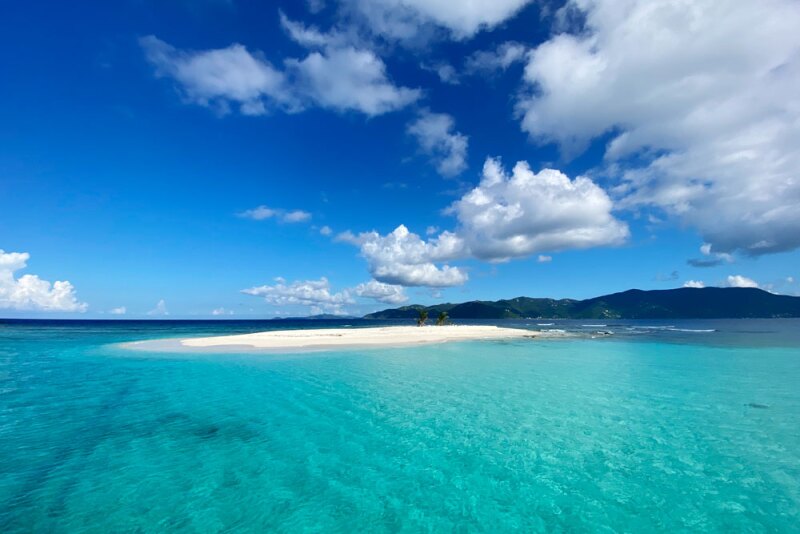 We didn’t see another soul at Sandy Spit, a one-acre cay surrounded by clear-blue water.