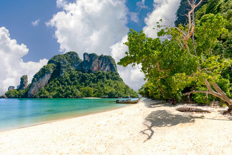 Hop on a longtail boat from Koh Yao Noi to explore idyllic islets like Koh Pak Bia.