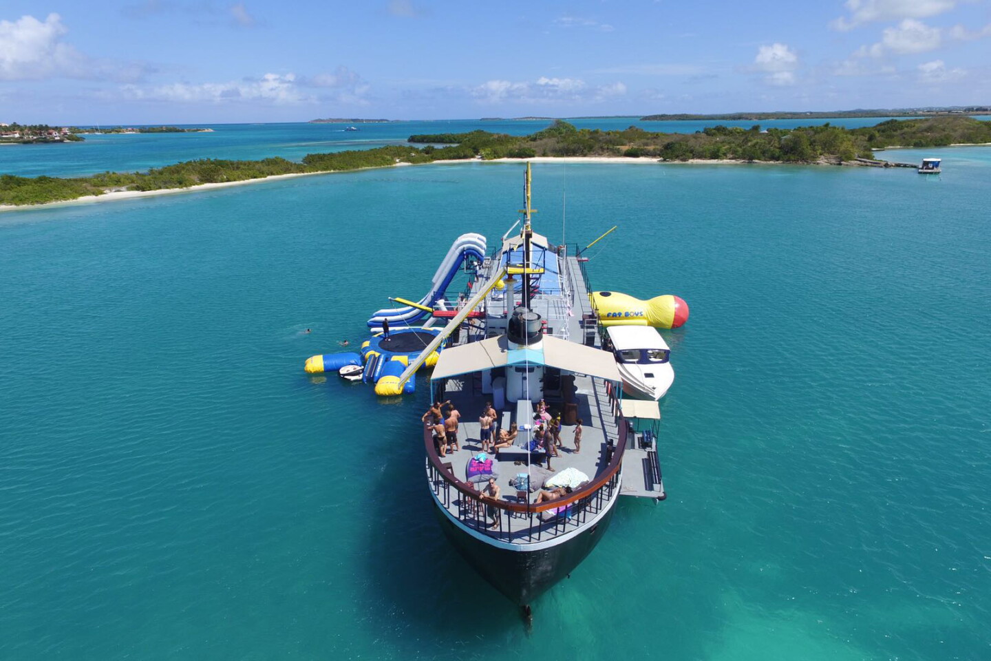 Floating Bar Examples The Best Floating Bars Around the World - AFAR