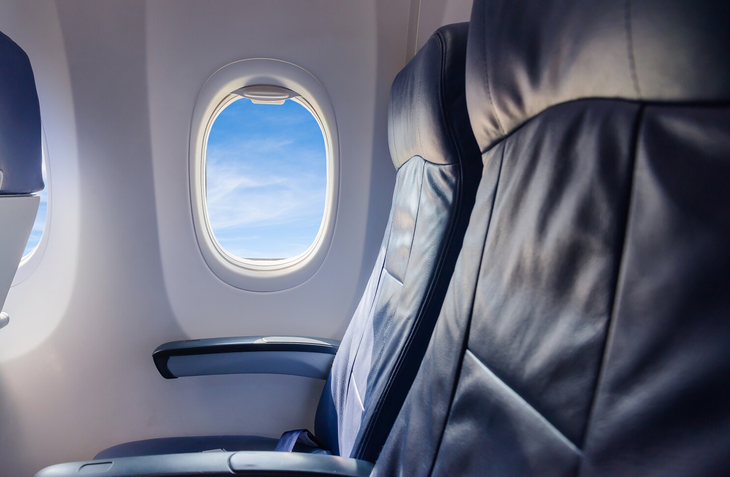 Why Do Window Shades Have to Be Open for Takeoff and Landing? - AFAR