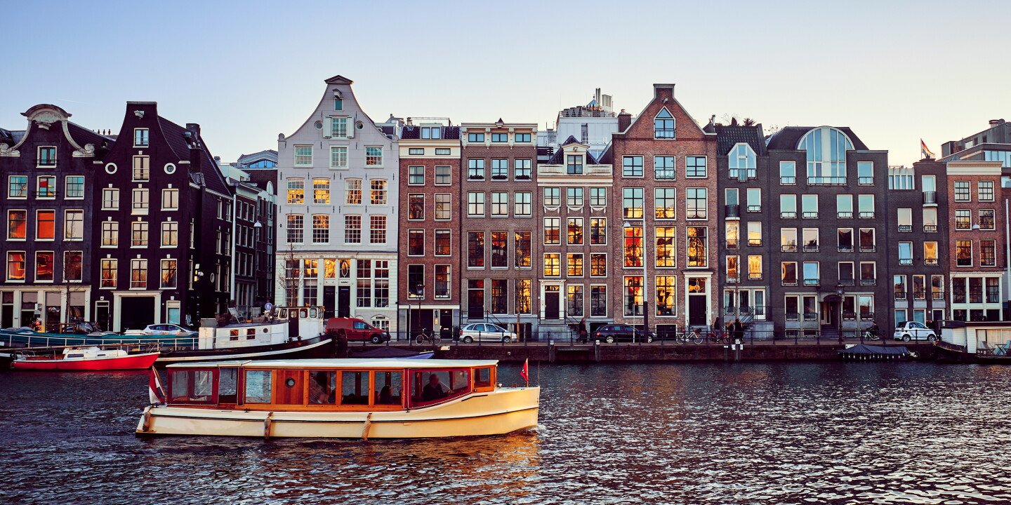 The 9 p.m. Museum Trick and Other Hacks to See Amsterdam Without the Crowds