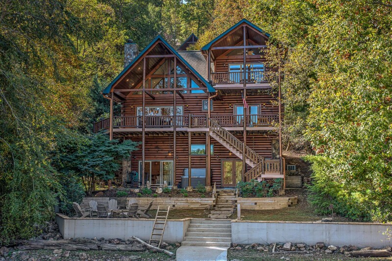 An Escape to Blue Ridge cabin