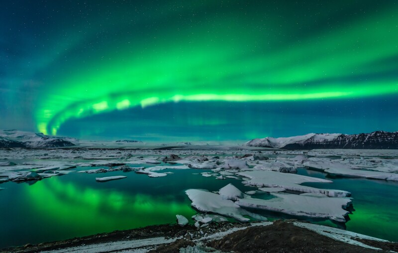 In Iceland, it’s possible to view an aurora borealis display above the Jökulsárlón glacial lagoon.