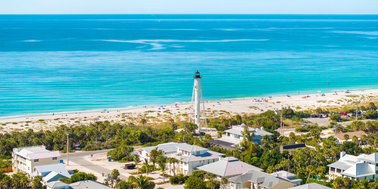 5 Dreamy Islands in Florida With Dolphins, Historic Towns, and Stone Crab Meals