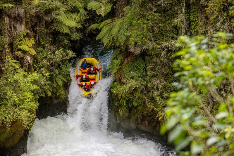 Just 30 minutes from Rotorua, the adventurous are cordially invited to raft Tutea Falls, the world’s highest commercially rafted waterfall at 22 feet, on the Kaituna River.