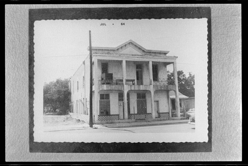 The building that once held the San Saba Chinese School, the first in San Antonio.