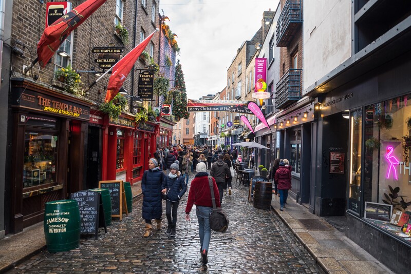 On January 6, Irish women hit the the town while the men stay home and do chores.