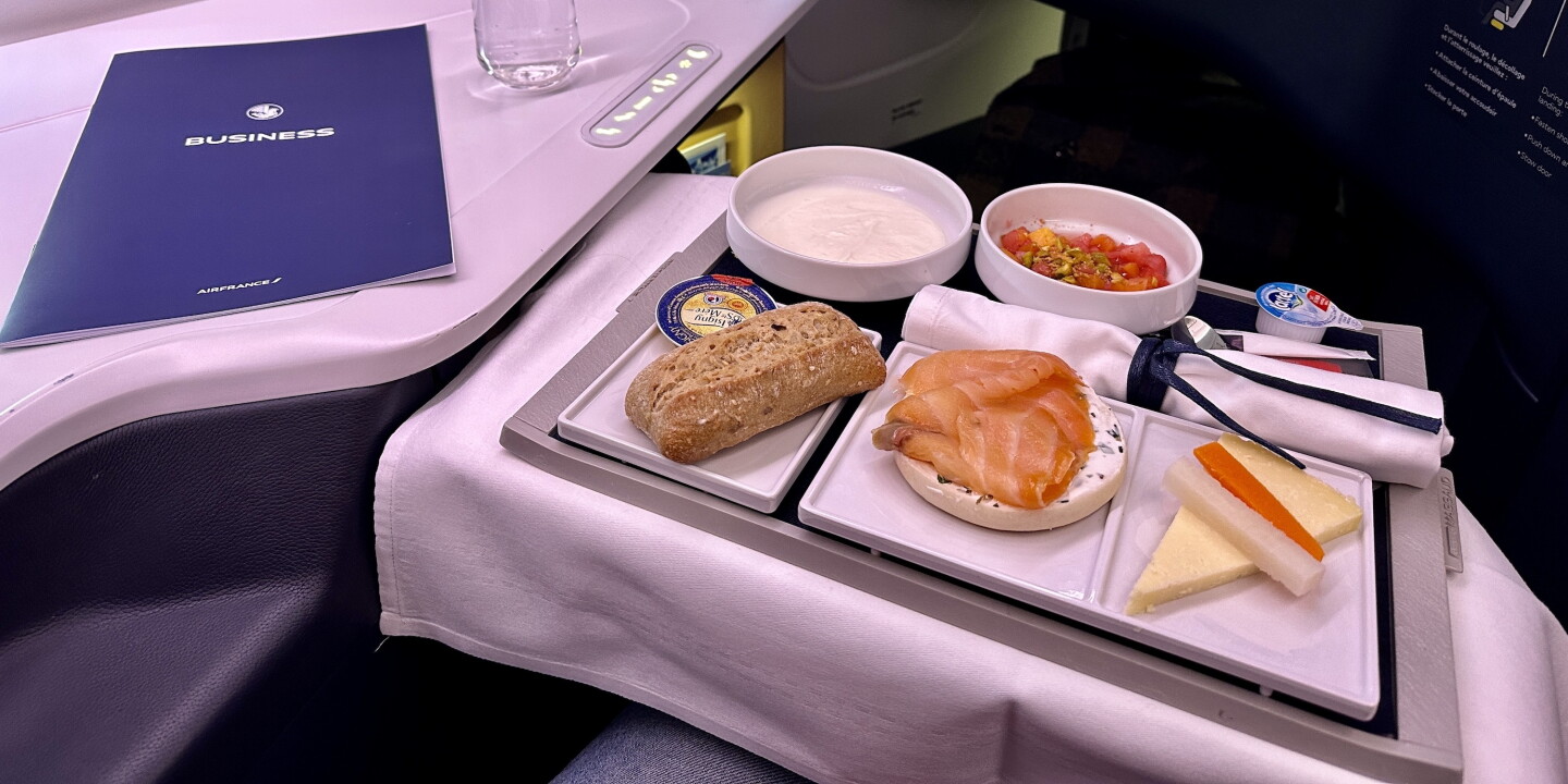 Menu Flight 7 Airlines With the Best In-Flight Food and Meals - AFAR