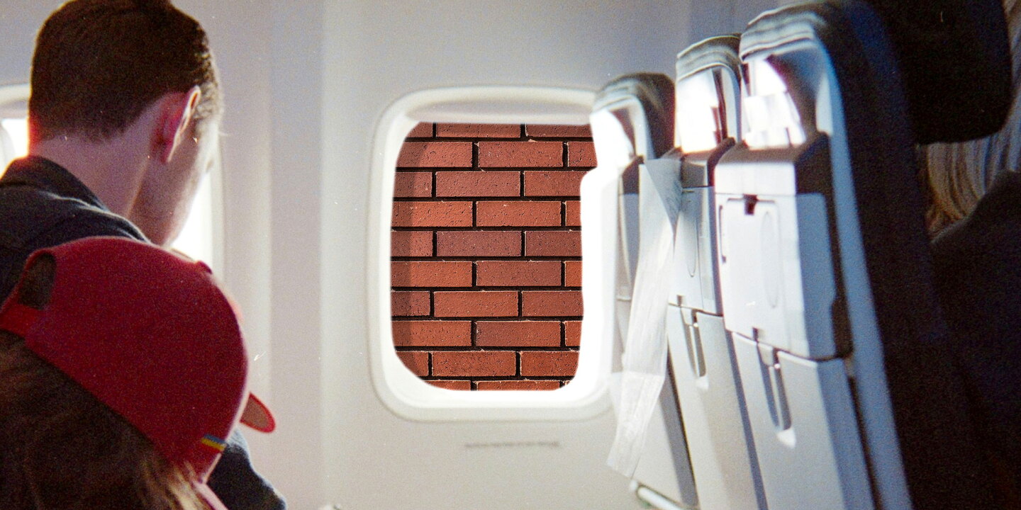 Booked the Window. Got a Wall. United Faces Lawsuit Over Seat Fees