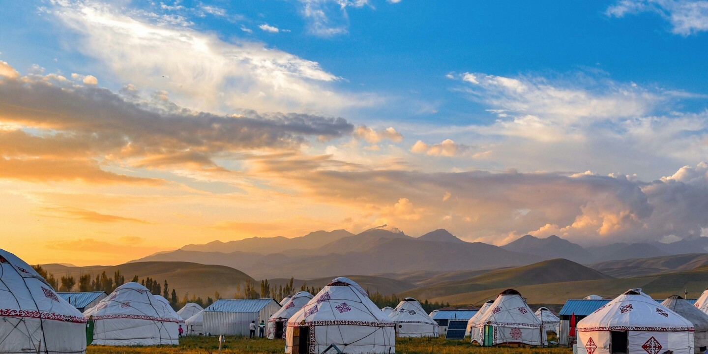 Cuando United lanza un nuevo vuelo, ¿qué deben hacer en Mongolia? Cuando United lanza un nuevo vuelo, ¿qué deben hacer en Mongolia?