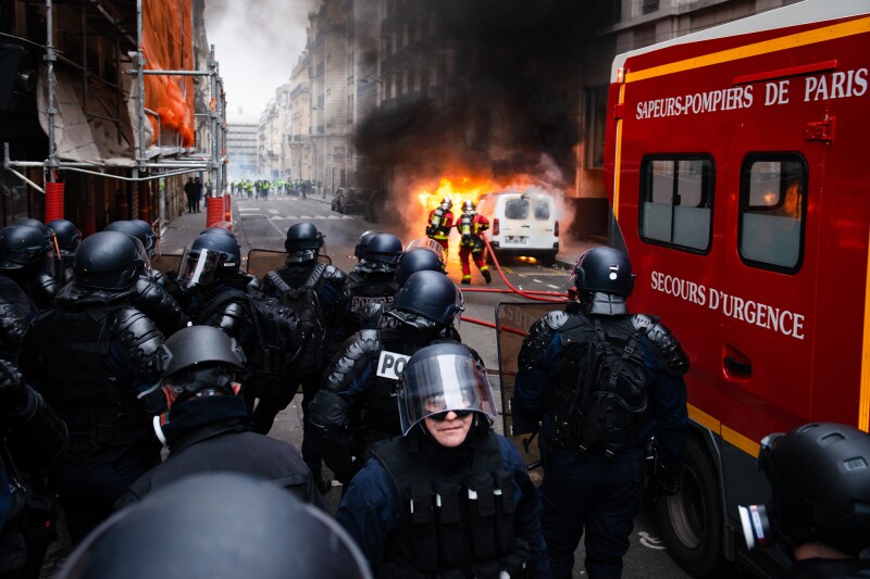 Paris police and firefighters at the Yellow Vest protests on December 8, 2018