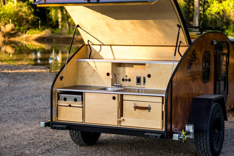 Timberleaf’s classic teardrop trailer features an attractive kitchen area.